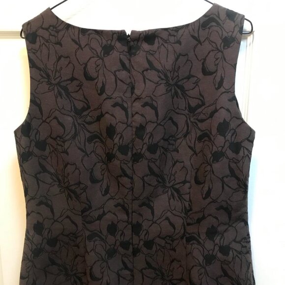 Cute Jones Studio Sleeveless Sheath dress. Brown with Black Floral Pattern - Picture 6 of 14